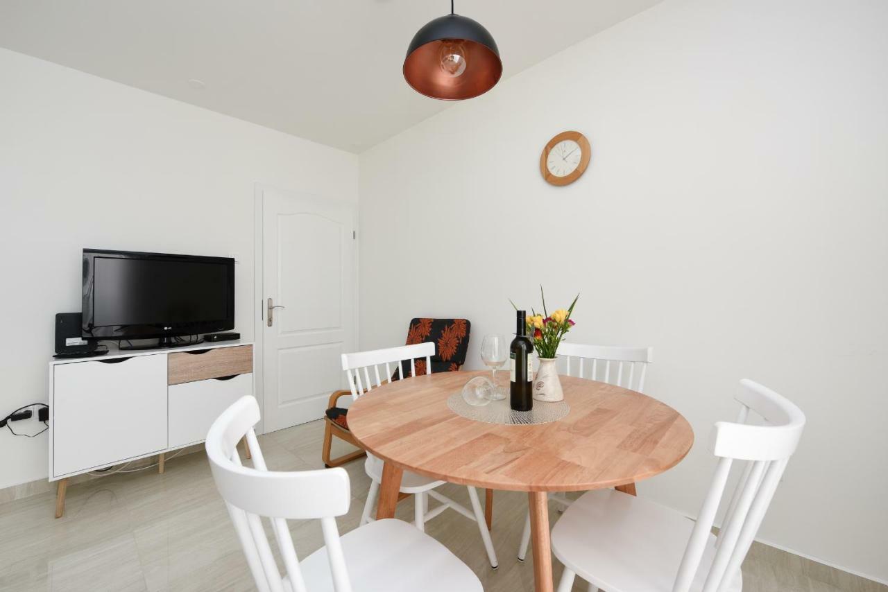 July Apartment Задар Экстерьер фото